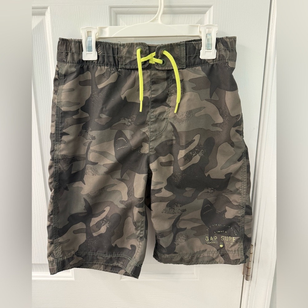 GAP boys camo shark swim suit trunks size 10